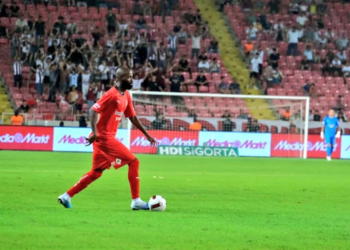 Super Lig : Lamkel Ze déjà d’attaque avec Hatayspor