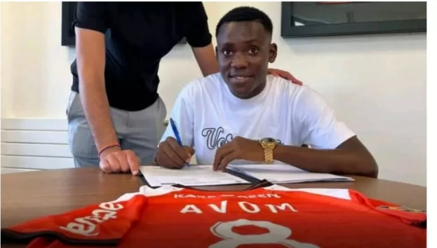 Mercato : Arthur Avom signe à Lorient
