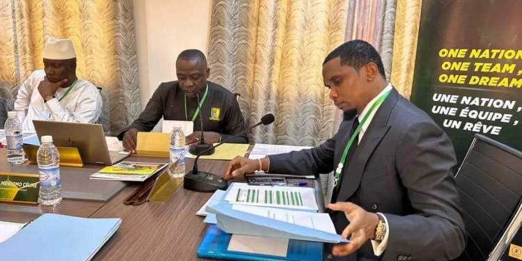 La Fécafoot de Samuel Eto’o et le management par suspension