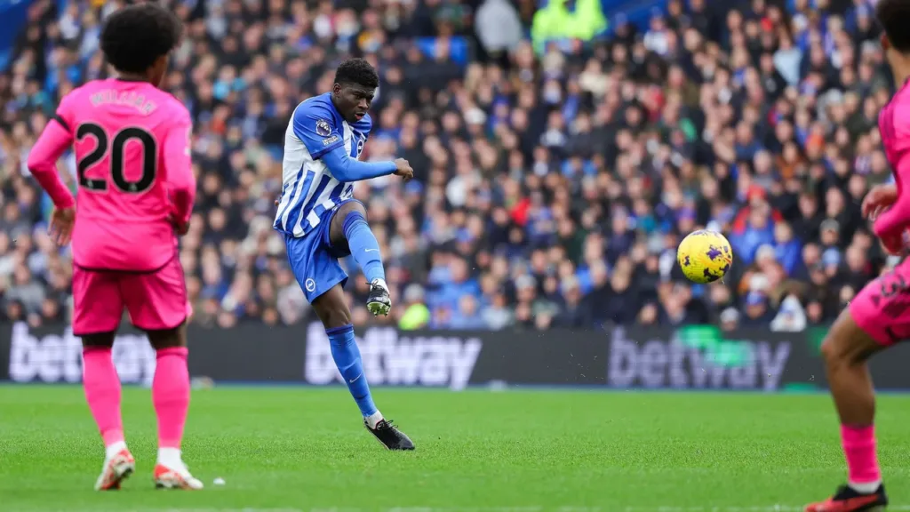 Premier League : Baleba encore titulaire face à Fulham