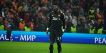 Paul Scholes dezingue André Onana