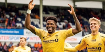 Europa Conference : Moumbagna à l’assaut d’Aboubakar