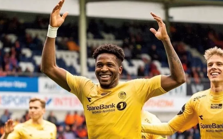 Europa Conference : Moumbagna à l’assaut d’Aboubakar