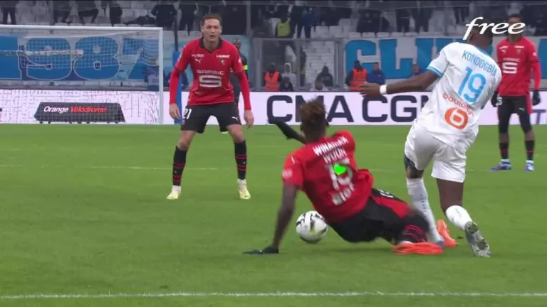 Ligue 1 : Christopher Wooh voit rouge, Rennes s’incline