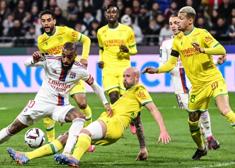Ligue 1 : Castelleto et Nantes tombent face à Lyon