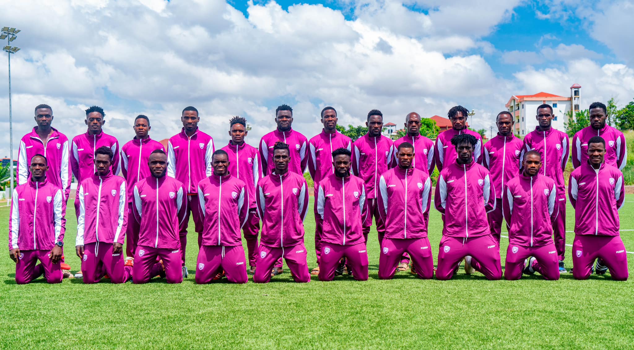 Colombe du Dja et Lobo