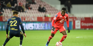 Younoussa et Rodez massacrent Stade Mayennais