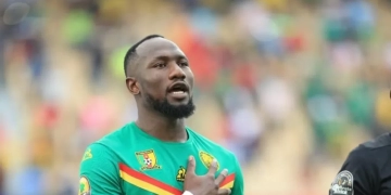 Jacques Zoua au mur des légendes de la CAF