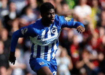 Carlos Baleba, As Roma, Premier , Manchester, Aston Villa Nottingham Forest, Burnley, Everton