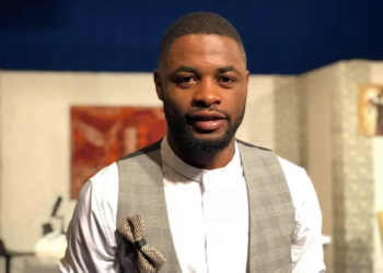 Alexandre Song : « est-ce que le staff technique a les mains libres ? »