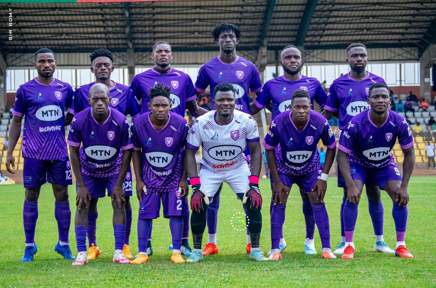 Colombe du Dja et Lobo, Oiseaux, Victoria United, huitièmes, demi-finales