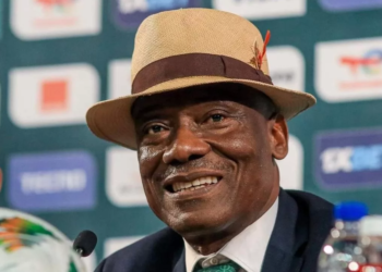 J. A Bell : « On a pas rendu suffisamment hommage à Hugo Broos »