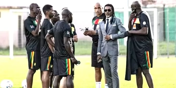 Rigobert Song et son staff