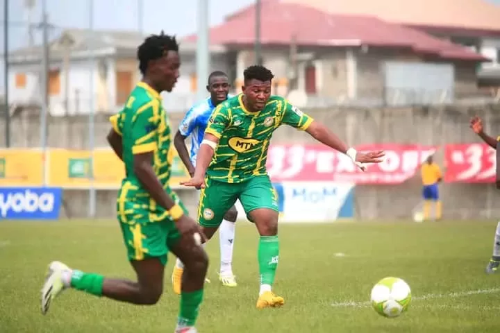 Play Up : cinq buts inscrits lors de la première journée