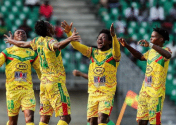 PWD de Bamenda, Les Astres de Douala, 6e