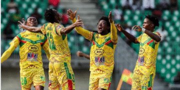 PWD de Bamenda, Les Astres de Douala, 6e