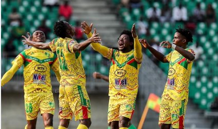 PWD de Bamenda, Les Astres de Douala, 6e