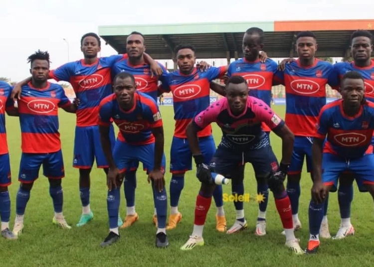 Bamboutos Fc, Boris Kache, Ums de Loum