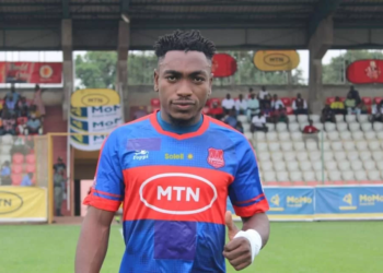 Boris Kache, Bamboutos Fc, Les Astres de Douala