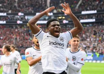 Junior Dina Ebimbé, Eintracht Franfurt