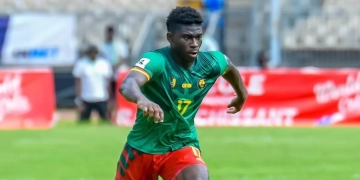 Stéphane Mbia sous le charme de Carlos Baleba