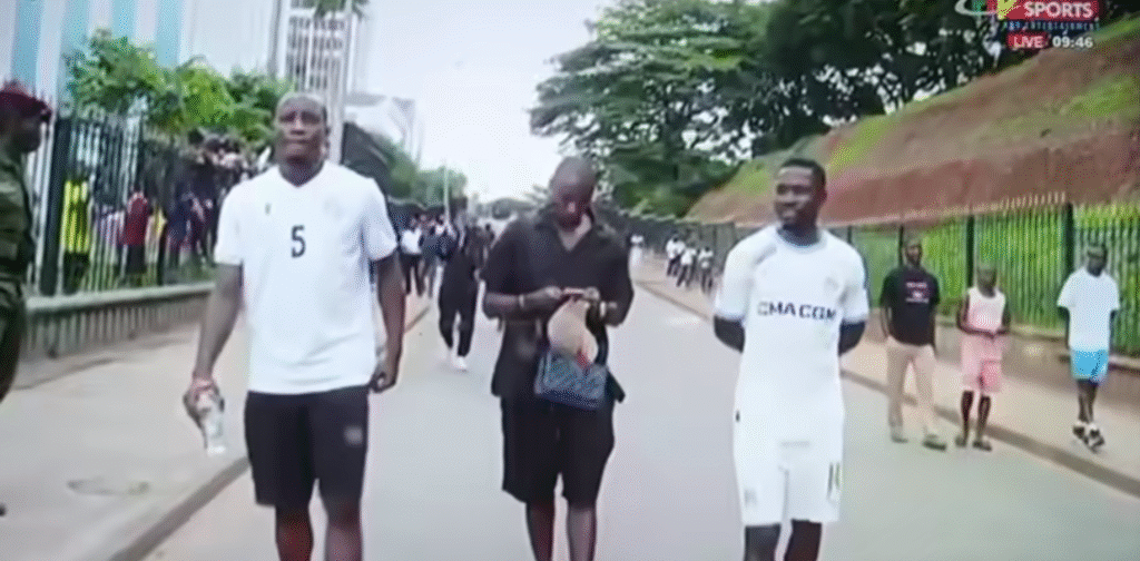 Lions Indomptables, Équipements, Fécafoot, Samuel Eto'o Fils