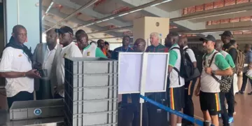 Les deux staffs retardent le départ des Lions pour l’Angola