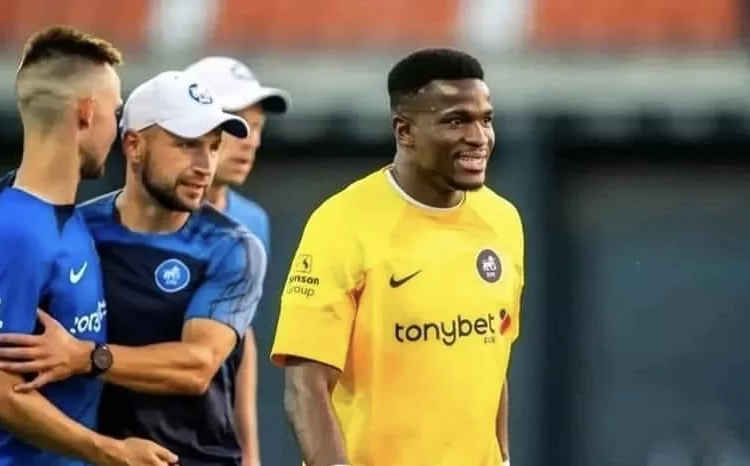 LDC (Q) : troisième clean sheet pour Fabrice Ondoa