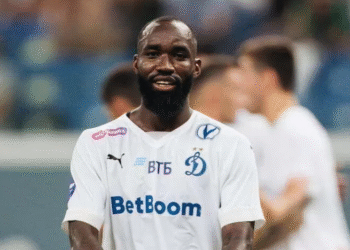 Moumi Ngamaleu, Dynamo Moscou, Russie