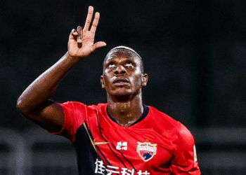 John Mary, Lions Indomptables, Chine