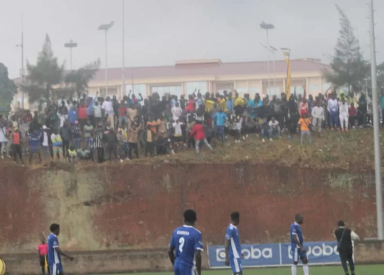 Volcan du Noun, Fécafoot, Interpoules