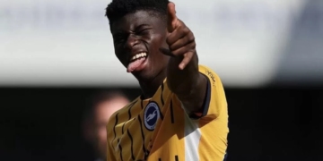 Pré-saison : Baleba et Brighton s’imposent face à QPR