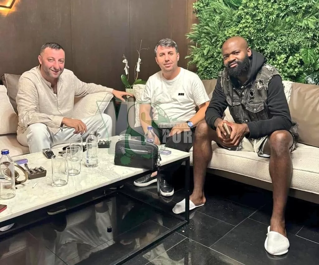 Lamkel Zé discute avec un club de 2e division turque