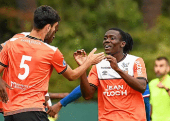 Arthur Avom, FC Lorient, Angers