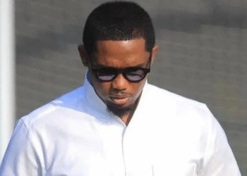Samuel Eto'o Fils, Issa Hayatou, Fécafoot