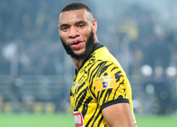 Grèce : Harold Moukoudi et l’AEK renouent avec la victoire