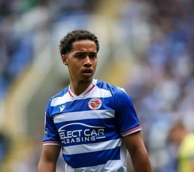 League One : Ben Elliot triple passeur décisif