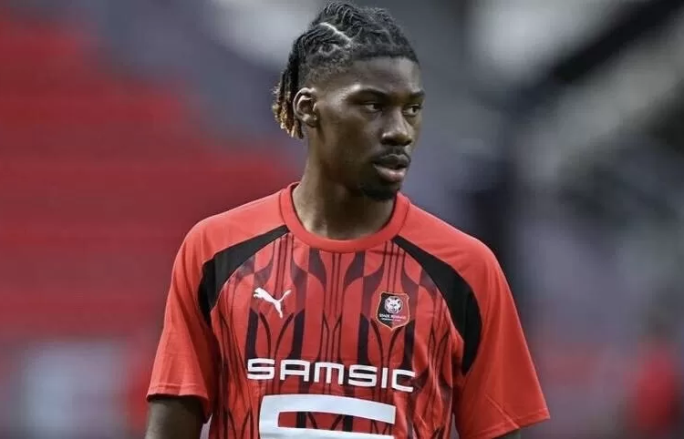 Rennes : Christopher Wooh dans le viseur de Stuttgart