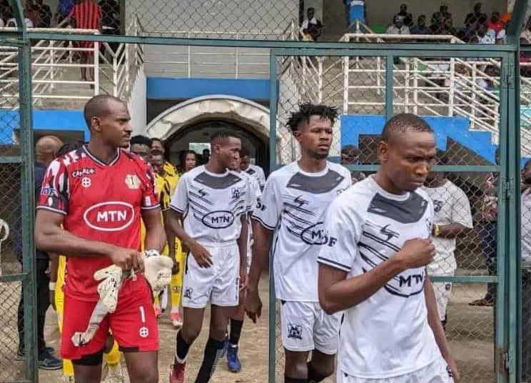 MTN Elite One : Victoria United et Dynamo de Douala dos à dos