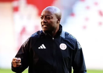 Achille Webo rejoint Antalyaspor en tant qu’entraîneur adjoint