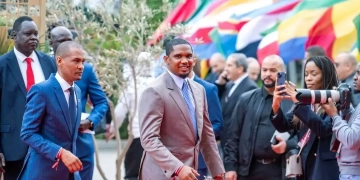 Tirage au sort : Samuel Eto’o est arrivé au Théâtre Mohammed V