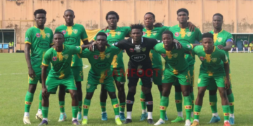 Elite One, Les Astres de Douala