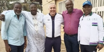 Andrea Picciau PDG de Fourteen est au Cameroun