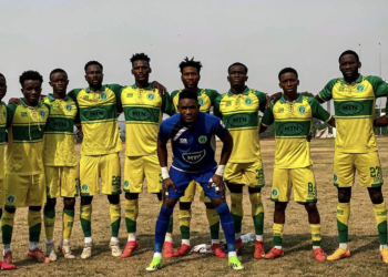 Elite One : Panthère du Ndé dépèce Gazelle FA