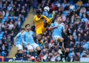 Premier League : Carlos Baleba fait réfléchir Pep Guardiola à l’Etihad