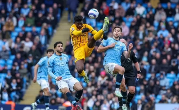 Premier League : Carlos Baleba fait réfléchir Pep Guardiola à l’Etihad