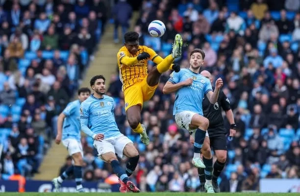Premier League : Carlos Baleba fait réfléchir Pep Guardiola à l’Etihad