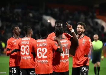 Ligue 2 : Le FC Lorient s’impose face à Bastia grâce à Avom et Yongwa