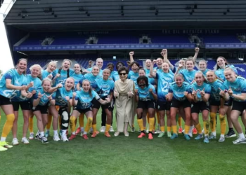 London City - Charlène Meyong