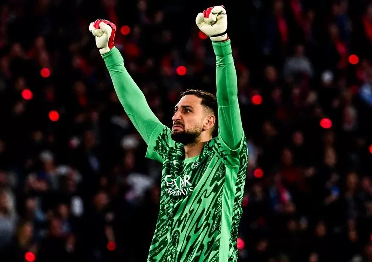 Donnarumma meilleur que André Onana ?